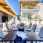 Palma-2 By Interhome *
