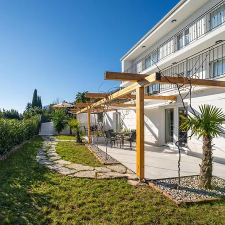 Palma-2 By Interhome